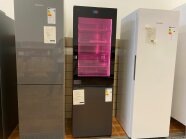 3 Kühlschränke stehen nebeneinander